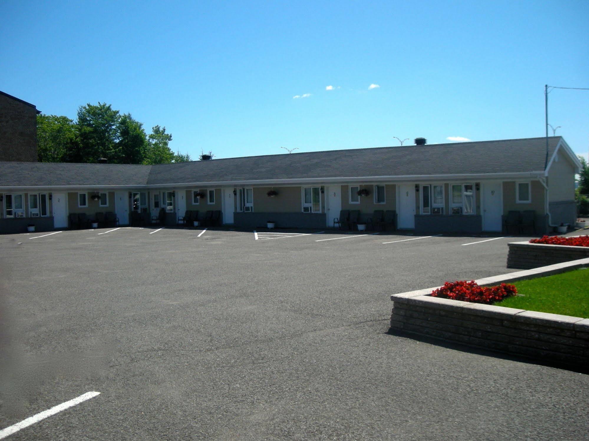 Motel Chevalierケベックシティ エクステリア 写真